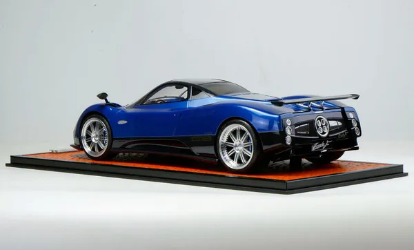 ماکت Pagani Zonda F کربن آبی (Blue Carbon)، عرضه: اواخر نوامبر ۲۰۲۶ Ivy Model