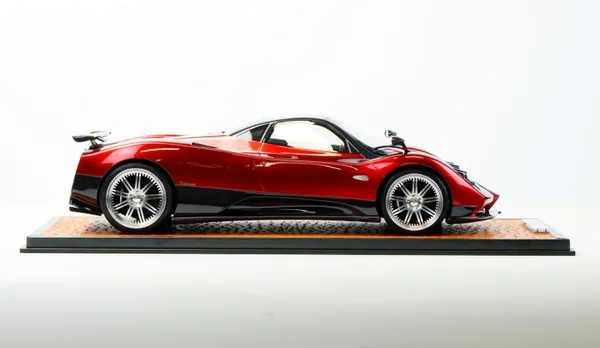 ماکت Pagani Zonda F قرمز متالیک (Metallic Red)، عرضه: اواخر نوامبر ۲۰۲۶ Ivy Model