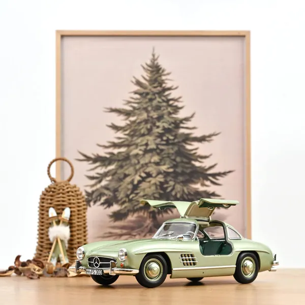 ماکت Mercedes-Benz 300 SL مدل ۱۹۵۴ سبز روشن متالیک (183855) Norev